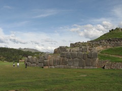 Monumental wall