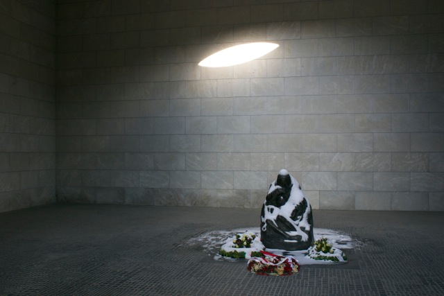 Berlin: Unknown Soldier Memorial